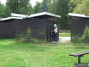 Virgin tries her first pecker