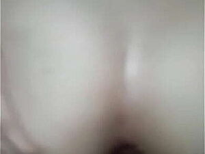 10-pounder cheerful by a virgin